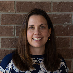 Karen Ducharme Headshot – crop copy
